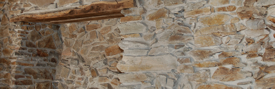 sablage d'un mur en pierre